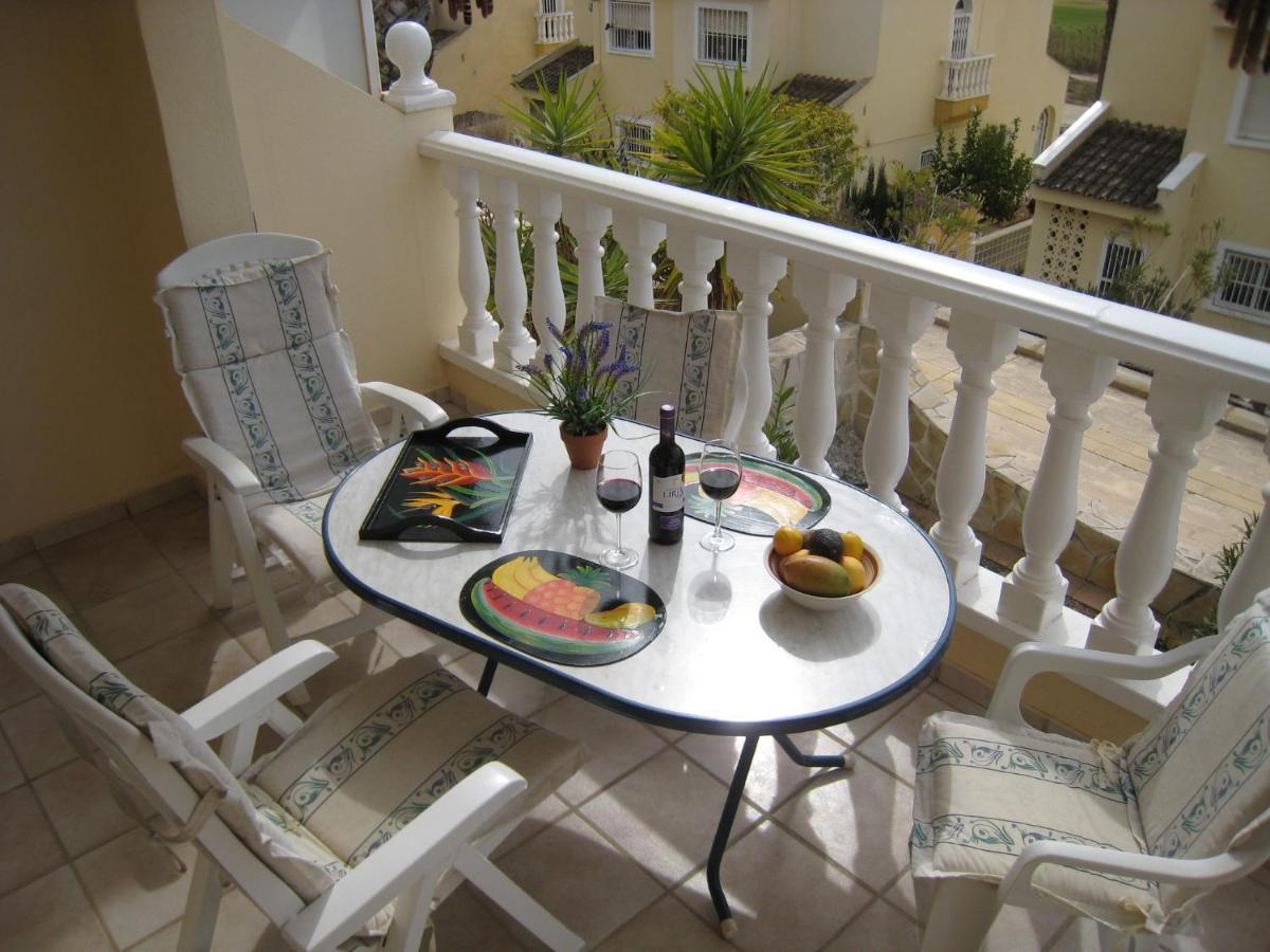 Casa Yvonne Villa โรฮาเลส ภายนอก รูปภาพ